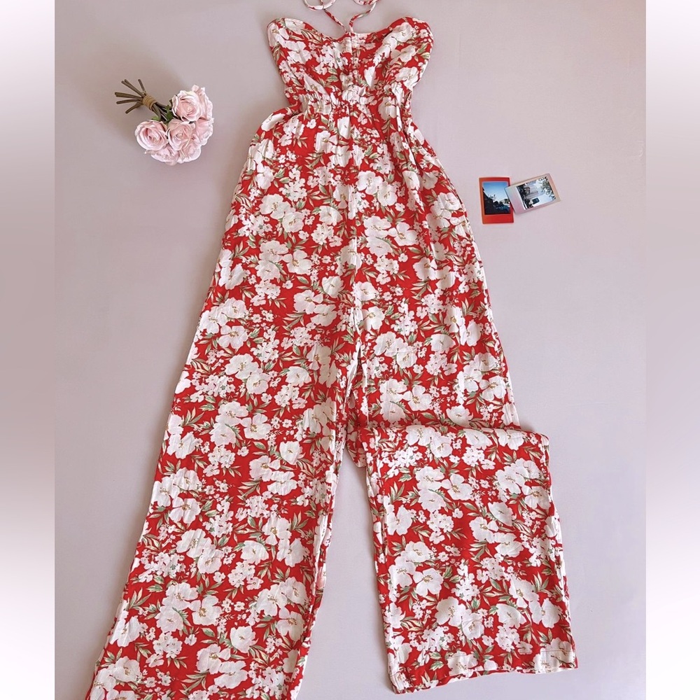 🆕American Eagle Outfitters Flowery print Jumpsuit/ romper wide leg